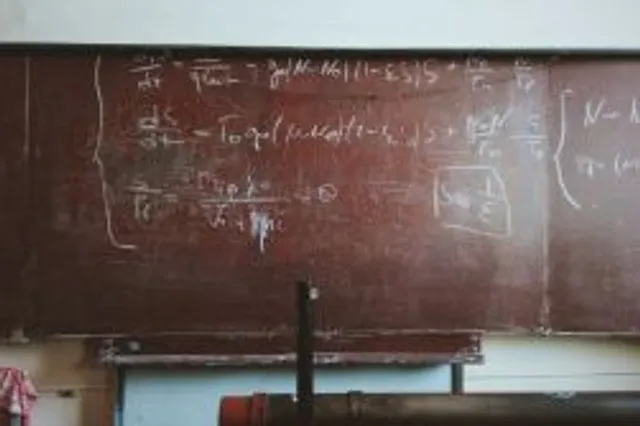 The 4 Best AP Calculus AB Review Books [2026-2027]